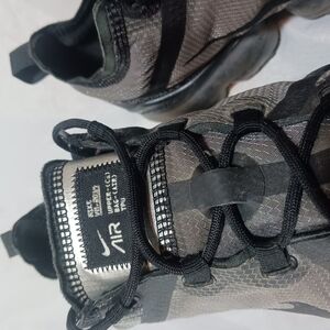 Nike Black and Gray Sneakers